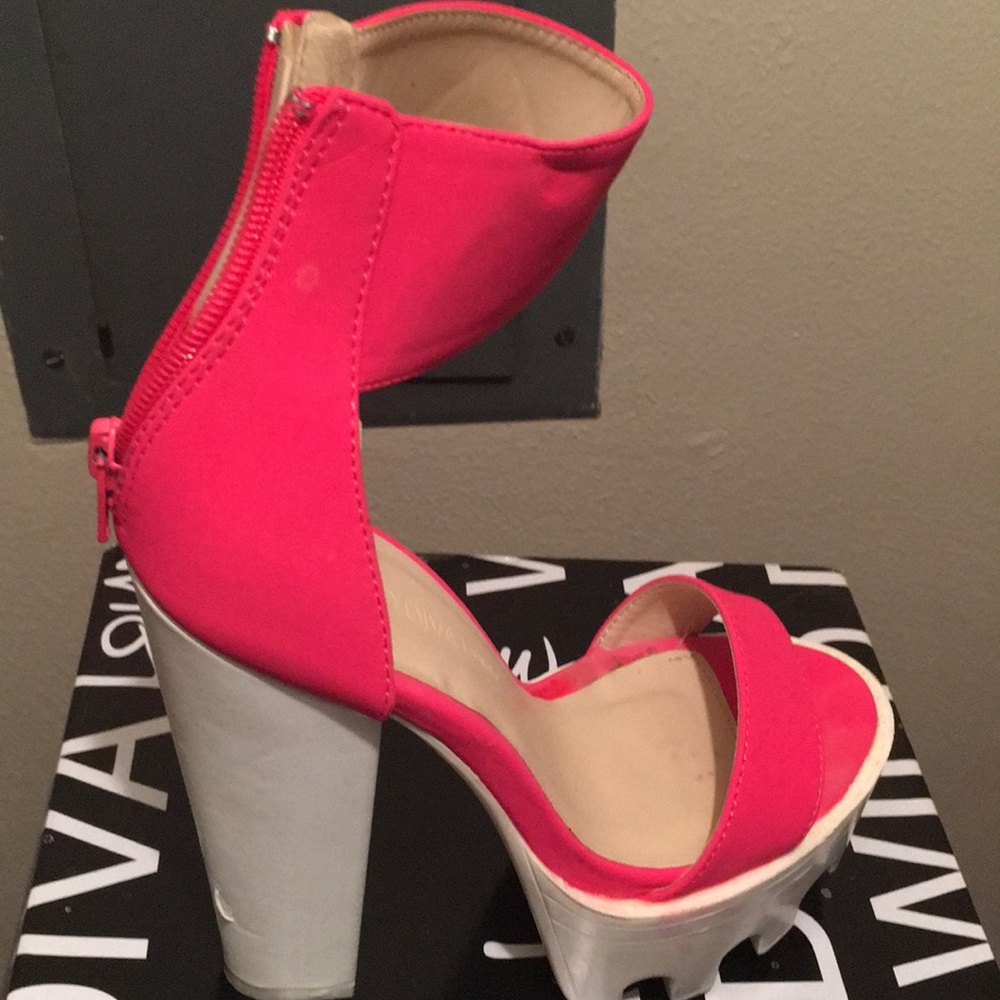 Heels - Picture 3 of 4